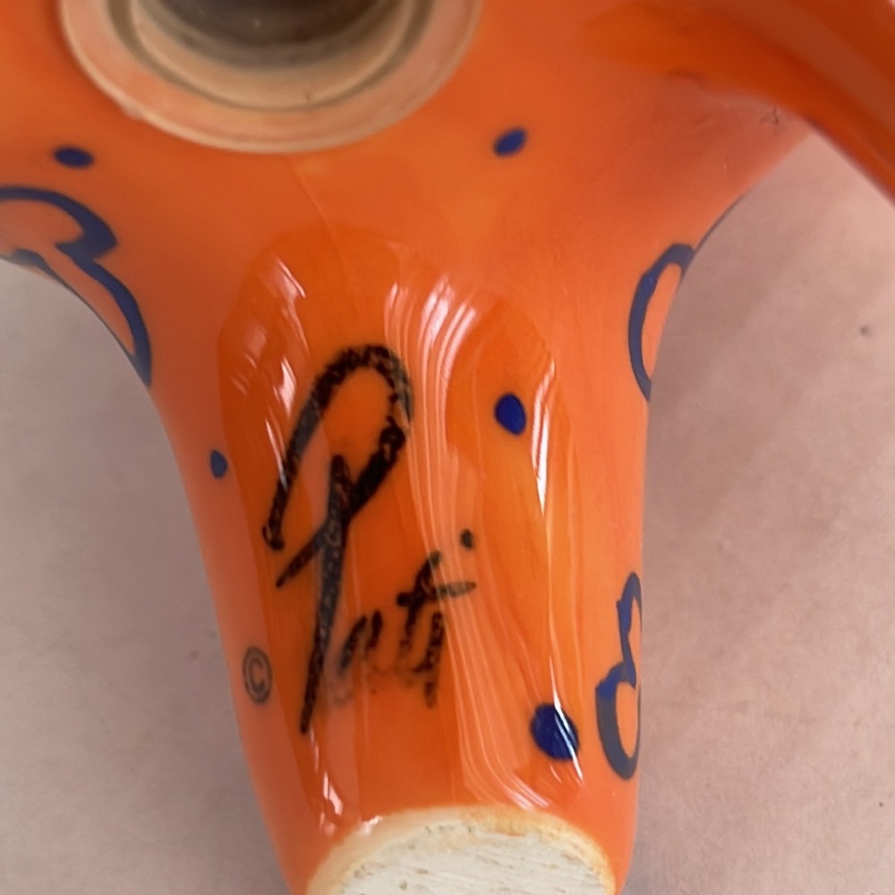 Salt & Pepper Shakers - Picture 6 of 6